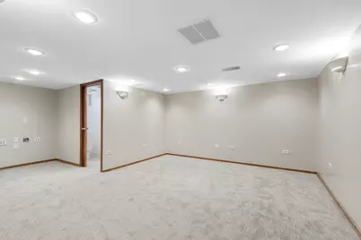 1407 W Mallory Ave, Milwaukee, WI 53221 - Photo 14