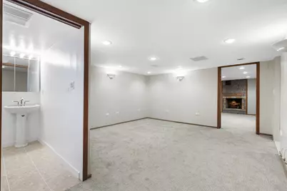 1407 W Mallory Ave, Milwaukee, WI 53221 - Photo 16