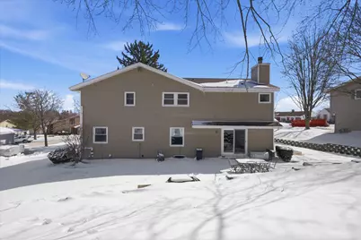 15429 W Mayflower Ct, New Berlin, WI 53151 - Photo 46