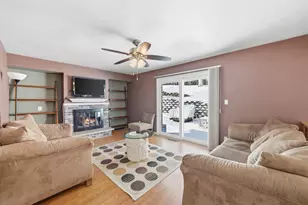 15429 W Mayflower Ct, New Berlin, WI 53151 - Photo 12