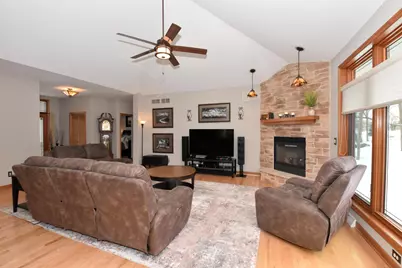 N77W23829  Sun Valley Run, Sussex, WI 53089 - Photo 12