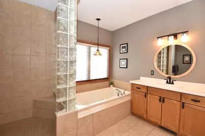 N77W23829  Sun Valley Run, Sussex, WI 53089 - Photo 32