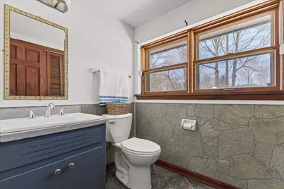 W358N5045  Lakeshore Dr, Oconomowoc, WI 53066 - Photo 32