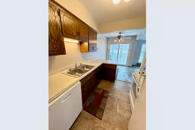 300  Foxwood Dr #160, Racine, WI 53185 - Photo 8