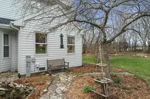 W254S7310 Glenview Dr, Vernon, WI 53189 - Photo 34