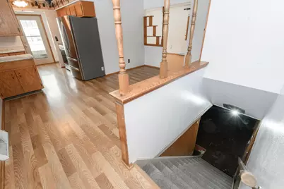 21401 W Woodland Dr, New Berlin, WI 53146 - Photo 26