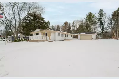 21401 W Woodland Dr, New Berlin, WI 53146 - Photo 38