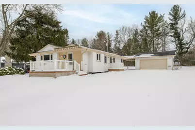 21401 W Woodland Dr, New Berlin, WI 53146 - Photo 1