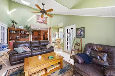 W67N977  Cambridge Ave, Cedarburg, WI 53012 - Photo 8