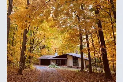 S54W23710  Maple Hill Ct, Waukesha, WI 53189 - Photo 6