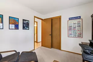 S54W23710 Maple Hill Ct, Waukesha, WI 53189 - Photo 34