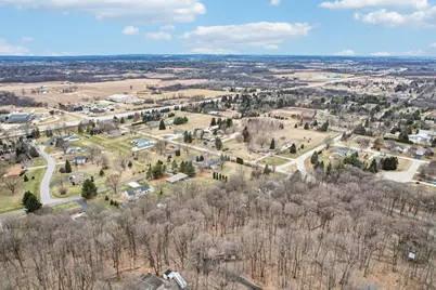 S54W23710  Maple Hill Ct, Waukesha, WI 53189 - Photo 48