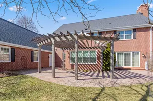 W235S4478 Amber Ct, Waukesha, WI 53189 - Photo 8