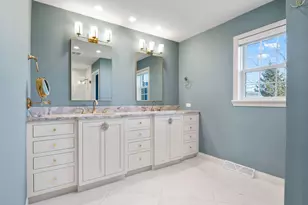 W235S4478 Amber Ct, Waukesha, WI 53189 - Photo 46