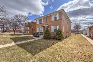 8909 W Burleigh St, Milwaukee, WI 53222 - Photo 2