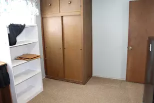 2853 S 50th St, Milwaukee, WI 53219 - Photo 10