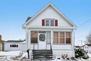 517 W Cady St, Watertown, WI 53094 - Photo 2