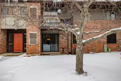 358  Park Hill Dr #B, Pewaukee, WI 53072 - Photo 24