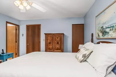 358  Park Hill Dr #B, Pewaukee, WI 53072 - Photo 14