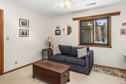 358  Park Hill Dr #B, Pewaukee, WI 53072 - Photo 16