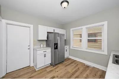 2642 N 50th St #2644, Milwaukee, WI 53210 - Photo 8