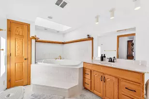 N9601 Wiley Rd, Ixonia, WI 53094 - Photo 16