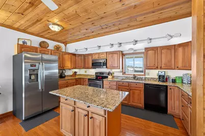 N9601  Wiley Rd, Ixonia, WI 53094 - Photo 8