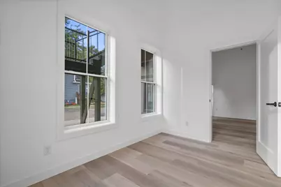 308  Oak St #101, Slinger, WI 53086 - Photo 8