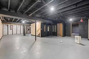 201 W Ellsworth Ln, Bayside, WI 53217 - Photo 40