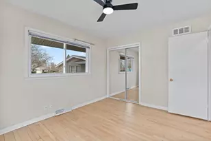 201 W Ellsworth Ln, Bayside, WI 53217 - Photo 34