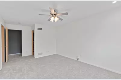 201 W Ellsworth Ln, Bayside, WI 53217 - Photo 24