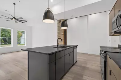 308  Oak St #102, Slinger, WI 53086 - Photo 4