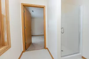 930 Oconomowoc Pkwy, Oconomowoc, WI 53066 - Photo 38