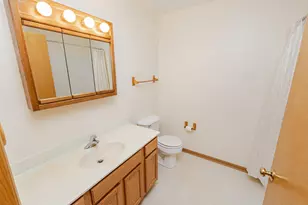 930 Oconomowoc Pkwy, Oconomowoc, WI 53066 - Photo 22