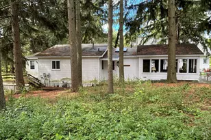 514 Sharpes Dr, Elkhart Lake, WI 53020 - Photo 2