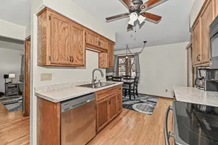 1511 Camden Ct, Waukesha, WI 53186 - Photo 14