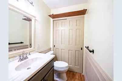 5872  Riverside Dr, Greendale, WI 53129 - Photo 10