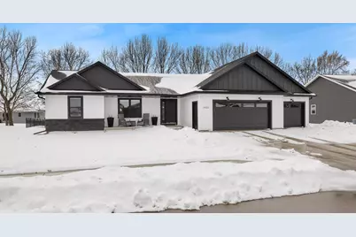 1902  Brooklyn Pl, Holmen, WI 54636 - Photo 2