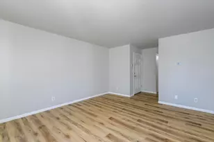 1891 Parknoll Ln, Port Washington, WI 53074 - Photo 16