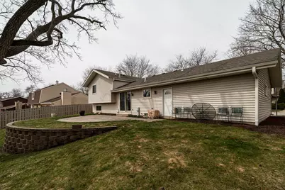 2713  Lancaster Dr, Waukesha, WI 53188 - Photo 34