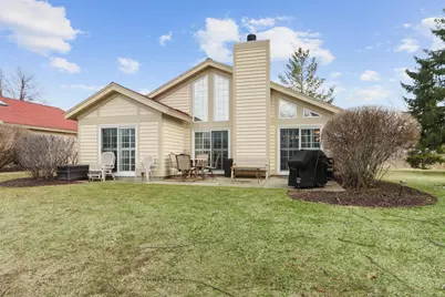 1755  Cottage Dr #7-16, Geneva, WI 53147 - Photo 10