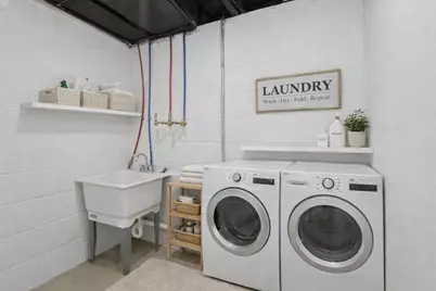 1939  Jackson St, Beloit, WI 53511 - Photo 32