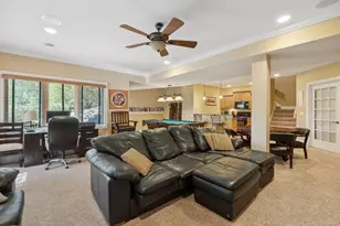 572 Trevino Dr, Geneva, WI 53147 - Photo 16