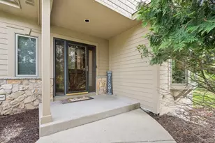 572 Trevino Dr, Geneva, WI 53147 - Photo 2