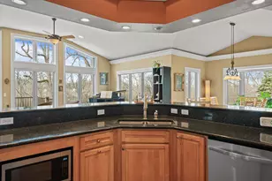 572 Trevino Dr, Geneva, WI 53147 - Photo 10