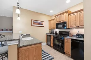 572 Trevino Dr, Geneva, WI 53147 - Photo 24