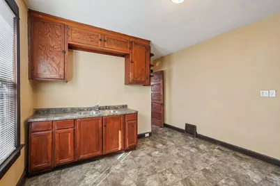 4708 N 36th St, Milwaukee, WI 53209 - Photo 12