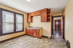 4708 N 36th St, Milwaukee, WI 53209 - Photo 10