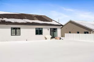 733 Crockett Dr, Holmen, WI 54636 - Photo 20