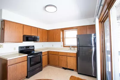 714  Woodview Ave #3, Sheboygan Falls, WI 53085 - Photo 4